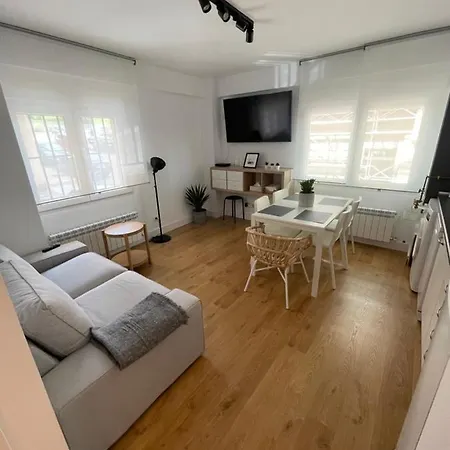 Vivienda Turistica El Tovasol -soria Barrio De San Pedro Apartment